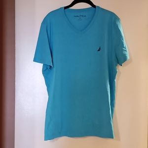 NAUTICA Medium T-SHIRT. 100% Cotton. Color: Sky Blue. New Without Tags.